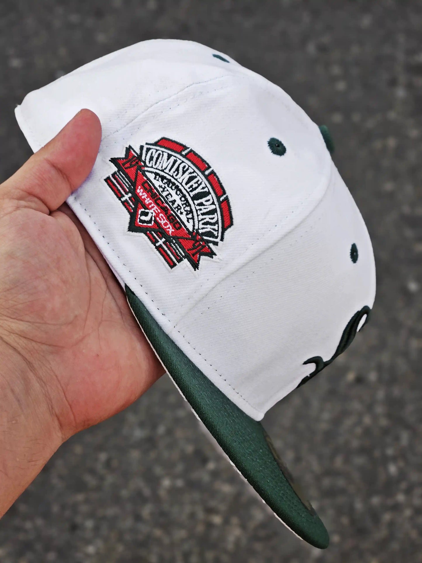 CHICAGO WHITE SOX BLANCO COMISKEY PARK VISOR VERDE