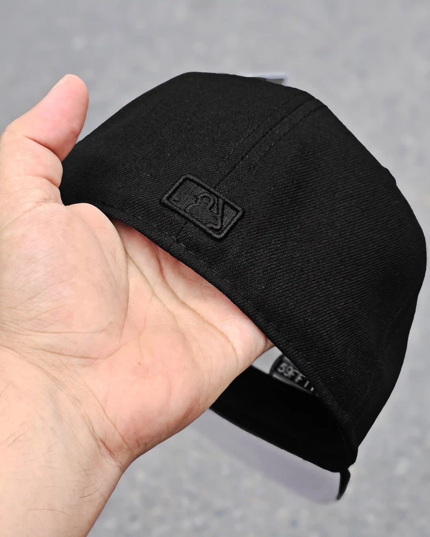 LOS ANGELES ANGELS NEGRO BLACK & BLACK