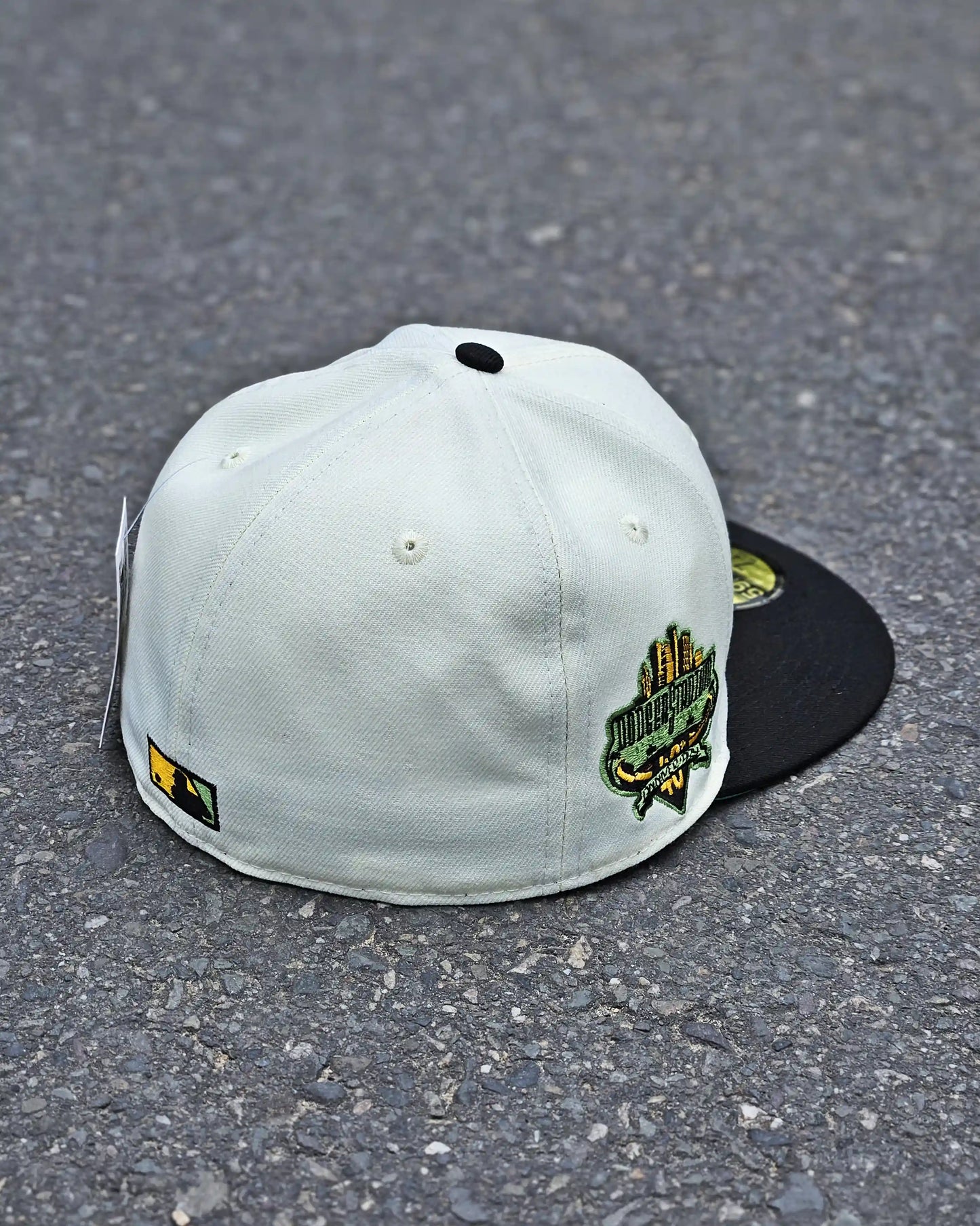 LOS ANGELES DODGERS BLANCO DODGERS STADIUM 40TH VISERA NEGRA