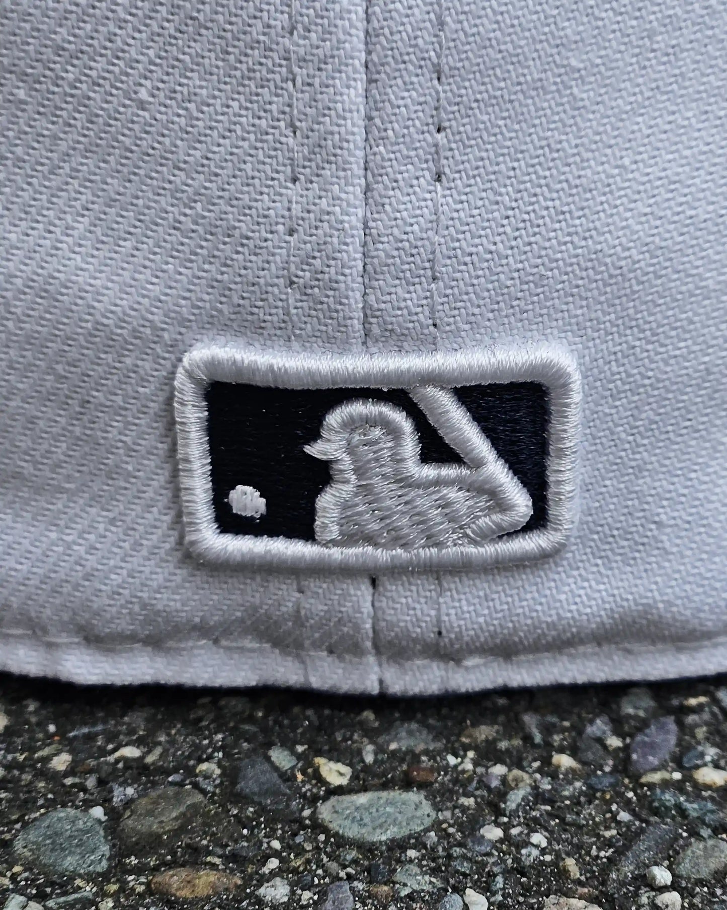 NEW YORK YANKEES BLANCO VISOR AZUL