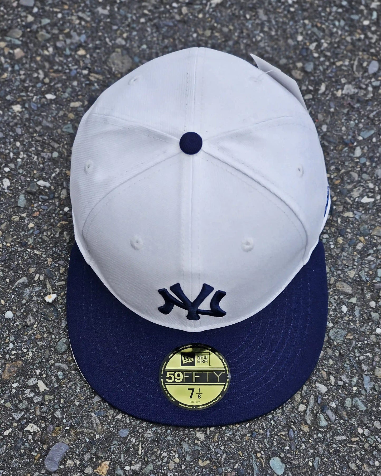 NEW YORK YANKEES BLANCO VISOR AZUL