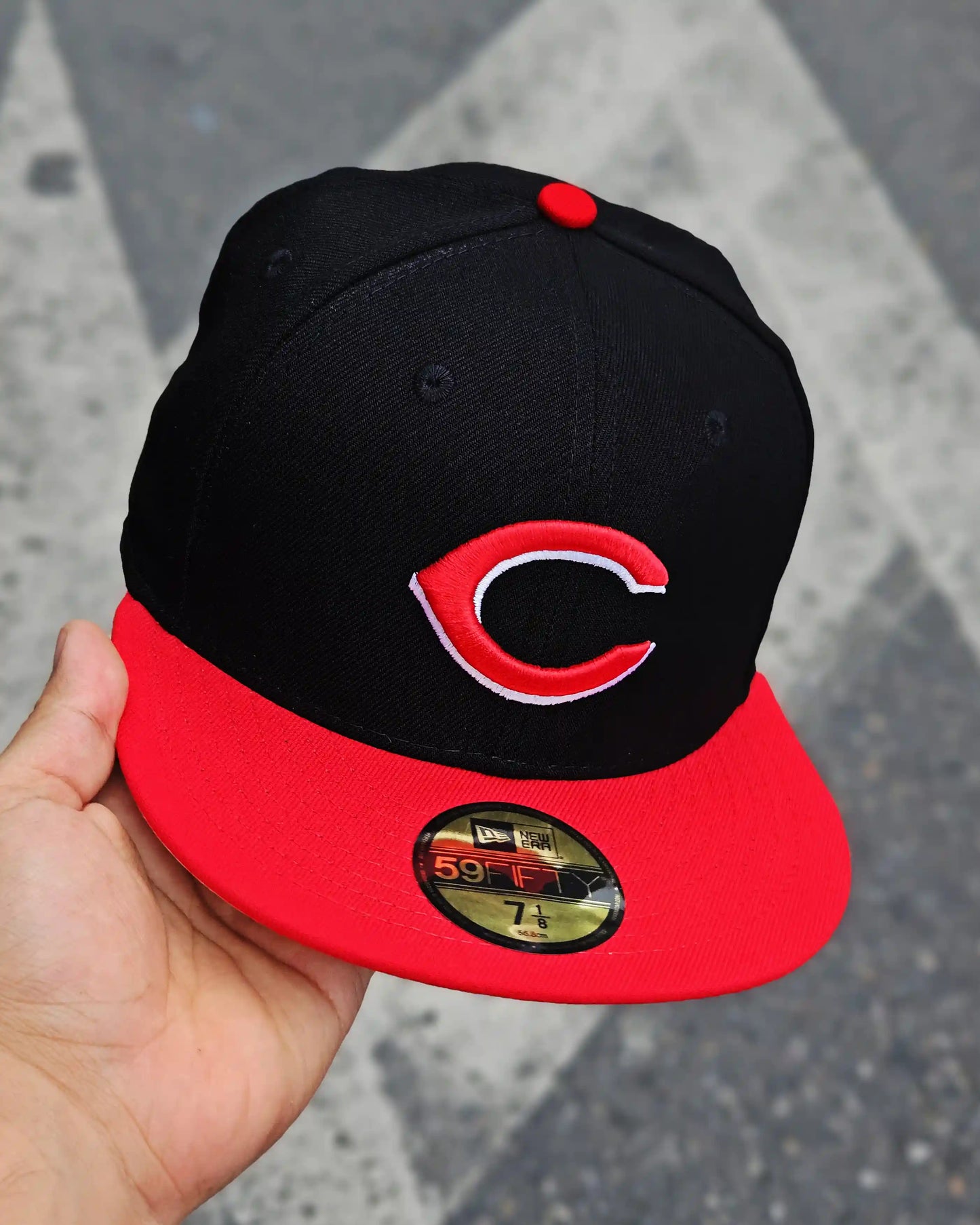 CINCINNATI REDS NEGRO VISOR ROJO