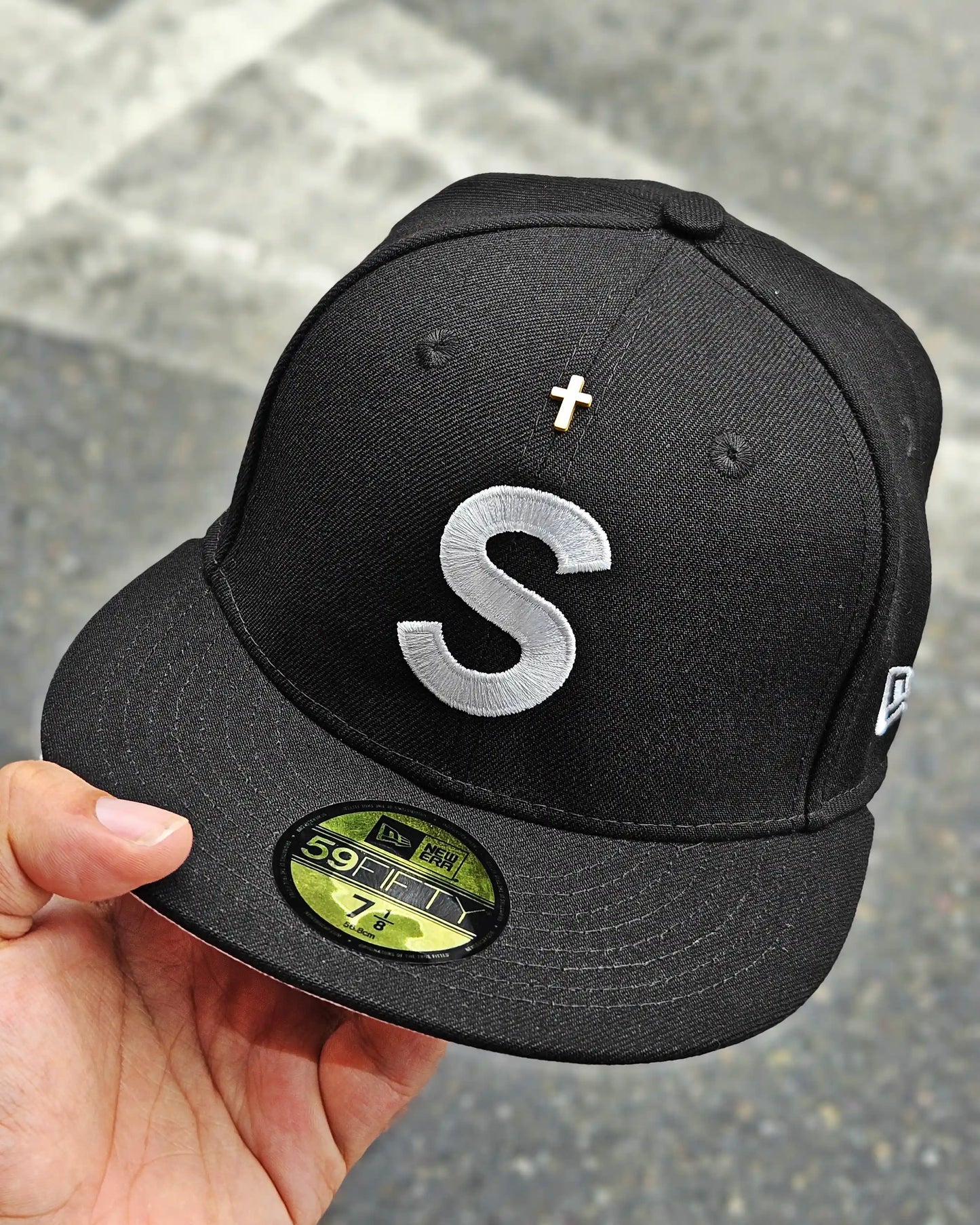 SUPREME EXCLUSIVE NEGRO JESUS PIECE S