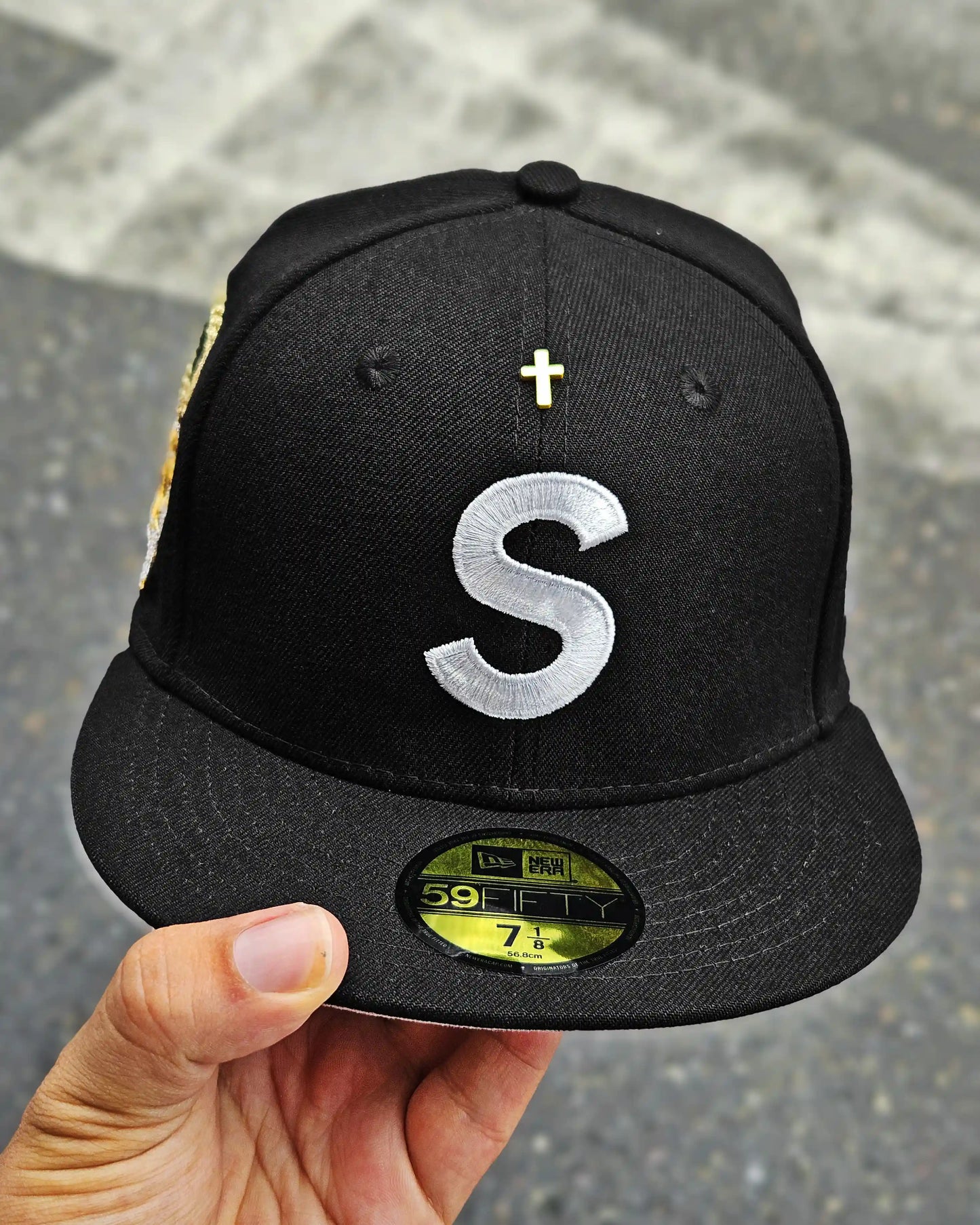 SUPREME EXCLUSIVE NEGRO JESUS PIECE S