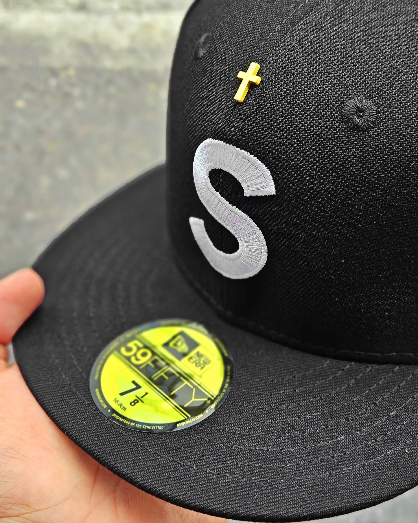 SUPREME EXCLUSIVE NEGRO JESUS PIECE S