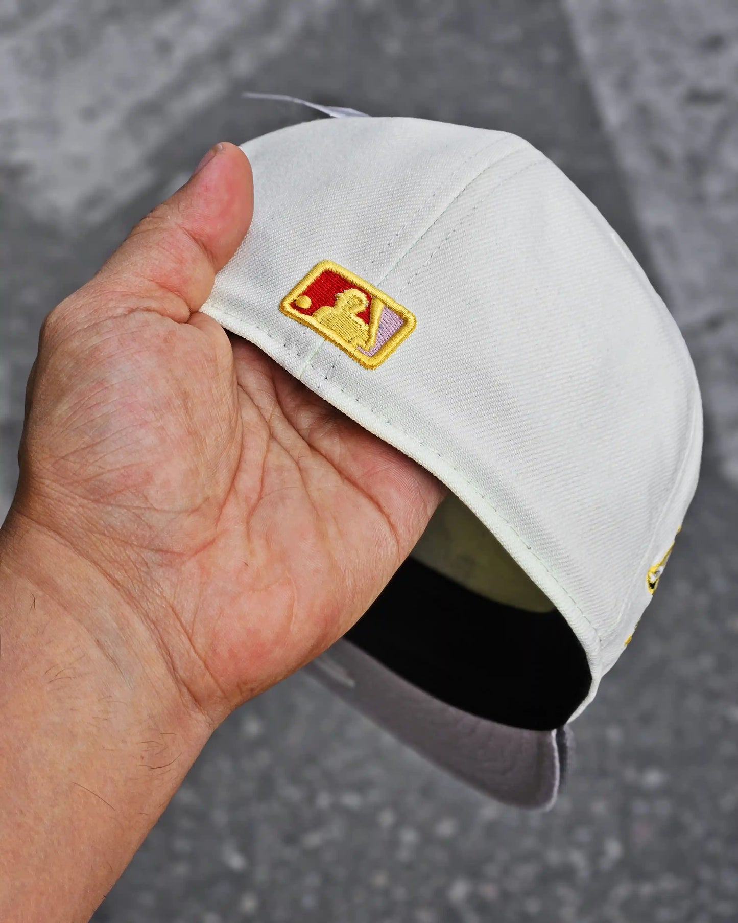 ATLANTA BRAVES CREMA ALL STAR GAME VISOR GRIS