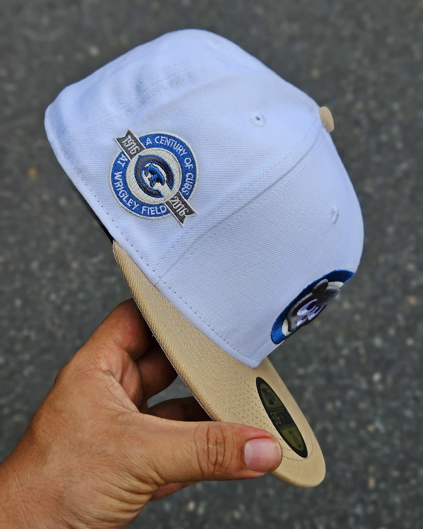 CHICAGO CUBS BLANCO VISOR BEIGE