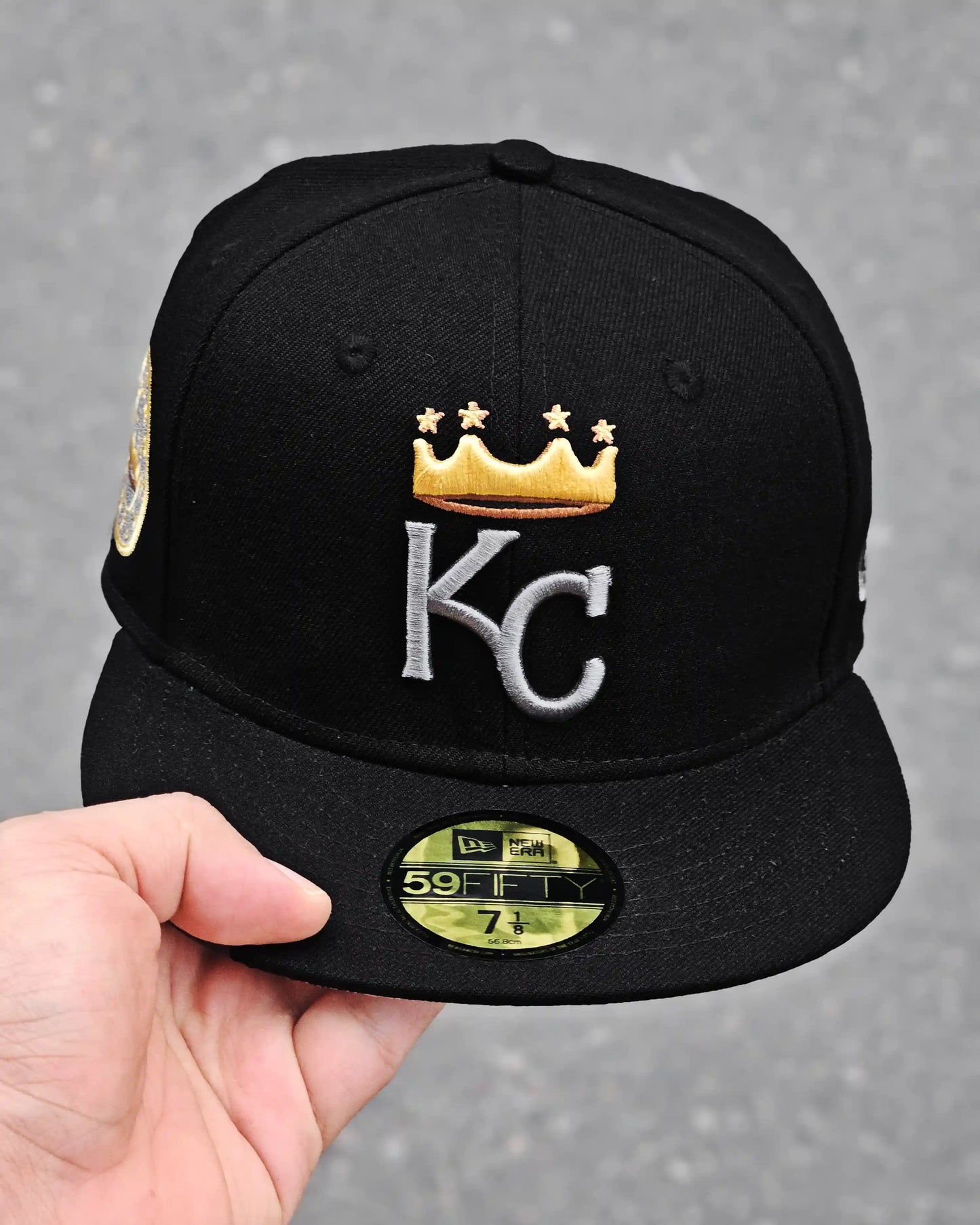 KANSAS CITY ROYALS NEGRO RAISED ROYALS DORADO