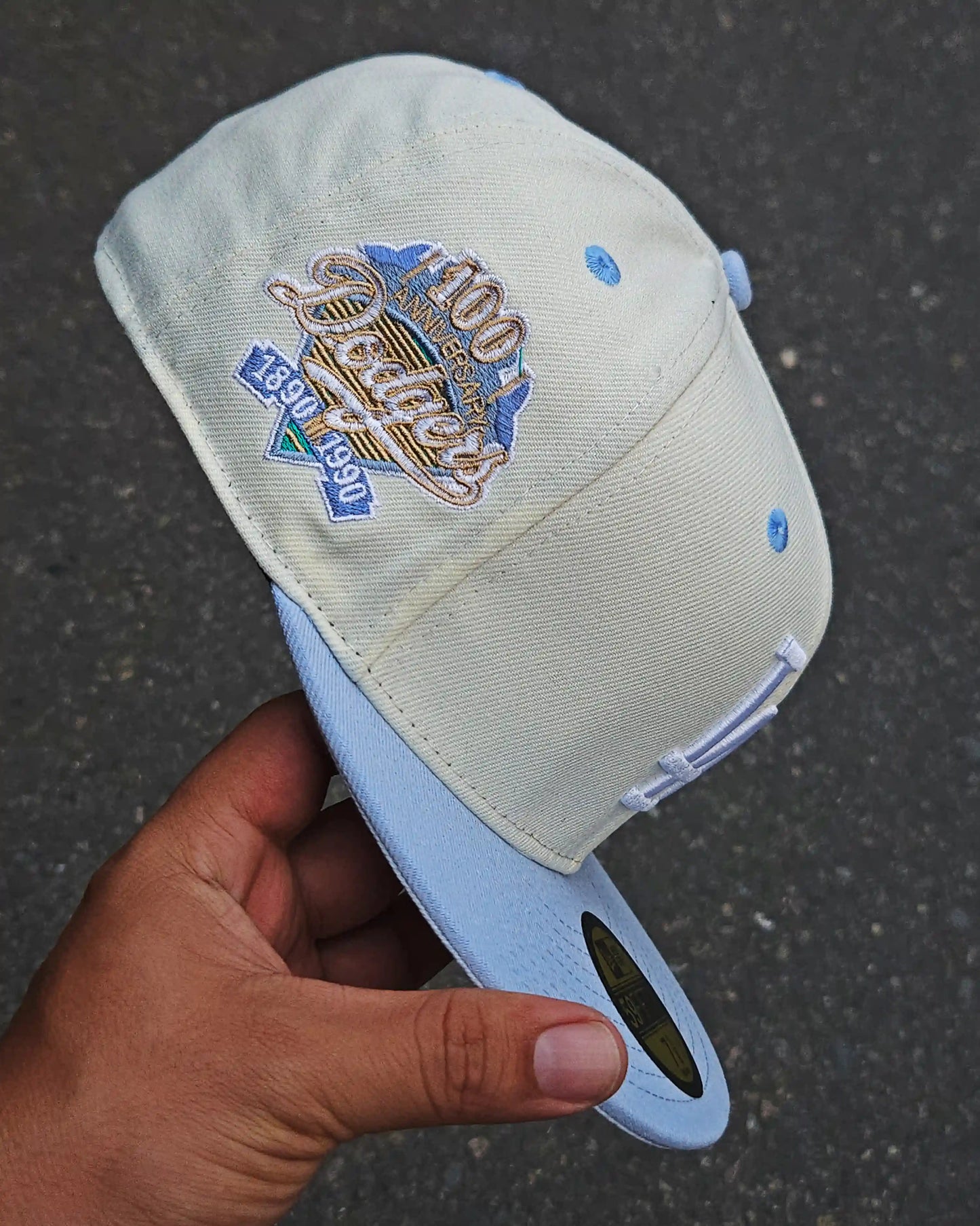 LOS ANGELES ANGELS BEIGE 50TH ANNYVERSARY VISOR AZUL