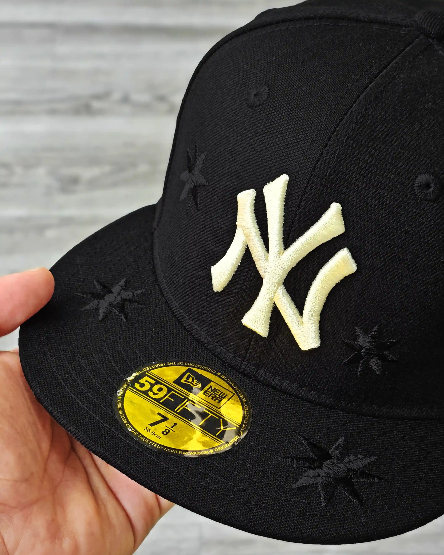 NEW YORK YANKEES NEGRO SOL BORDADO