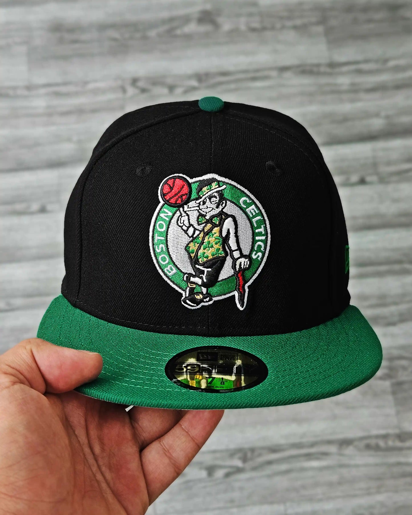 BOSTON CELTICS NEGRO VISOR VERDE