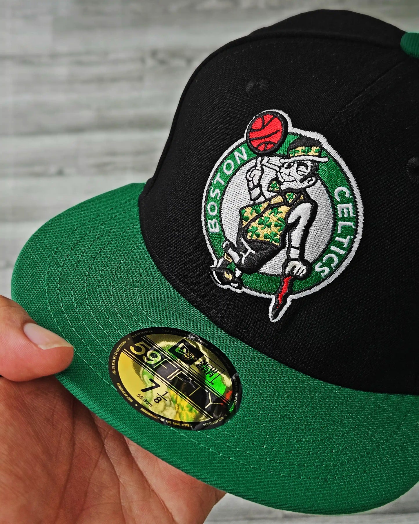 BOSTON CELTICS NEGRO VISOR VERDE