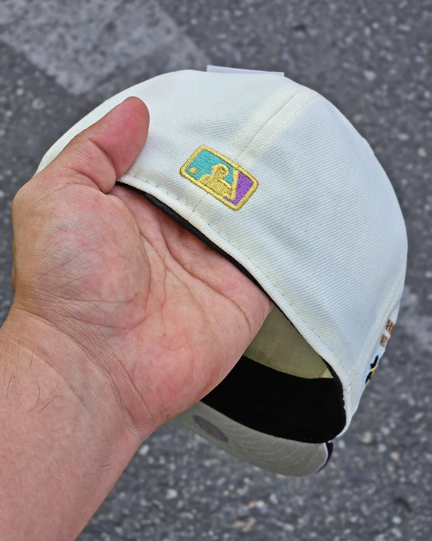 LOS ANGELES DODGERS CREMA OHTANI VISOR NEGRO