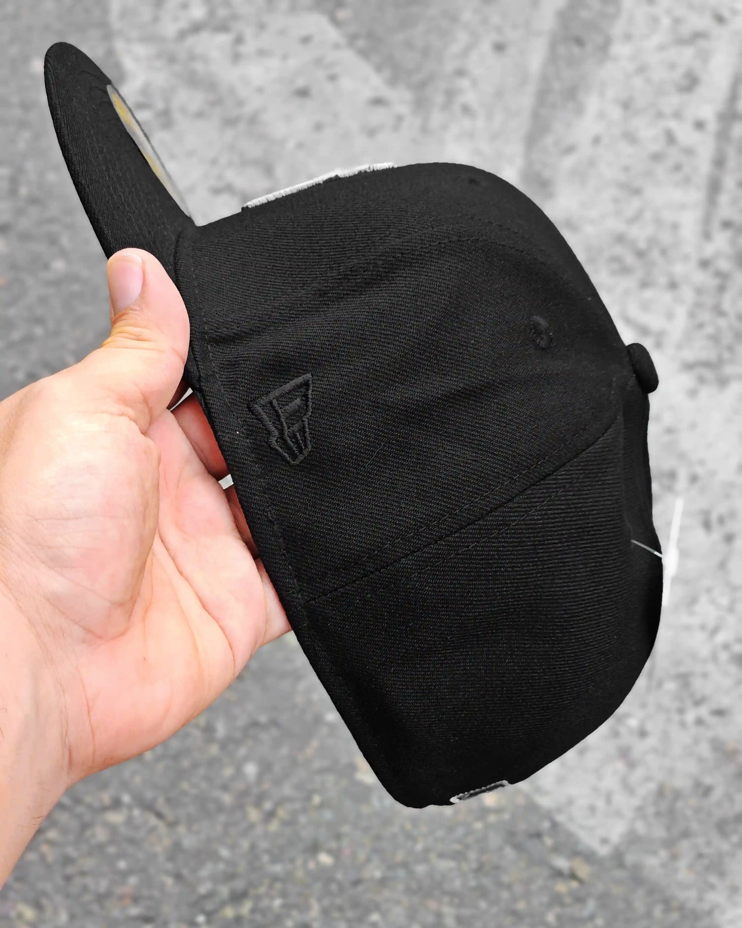 NEW YORK YANKEES NEGRO WORLD SERIES 2024 LOGO PLATEADO