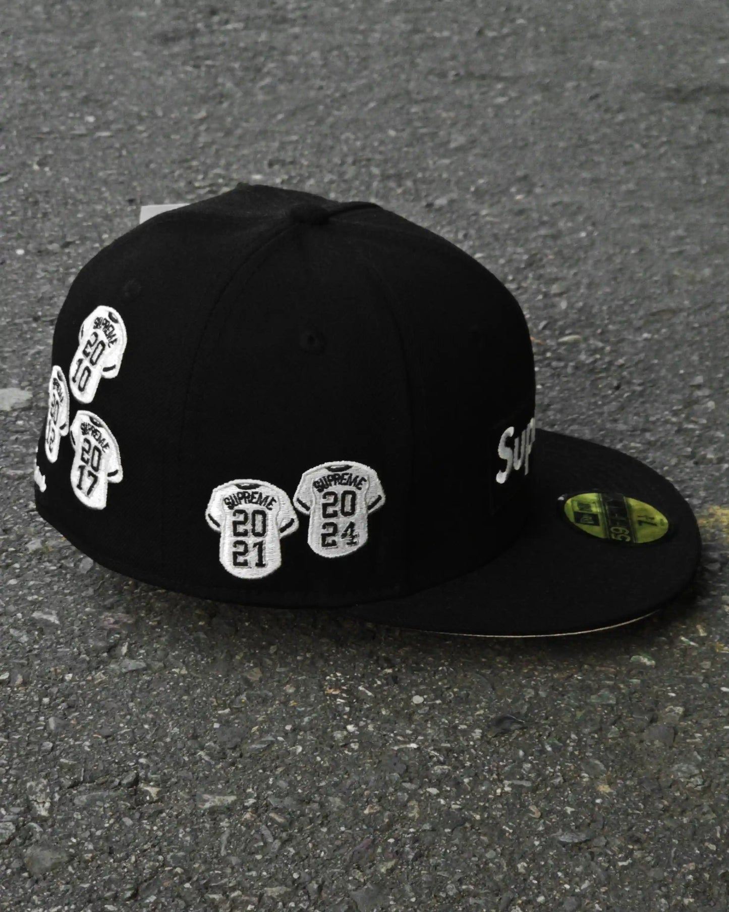 SUPREME EXCLUSIVE NEGRO JERSEY LOGO BOX