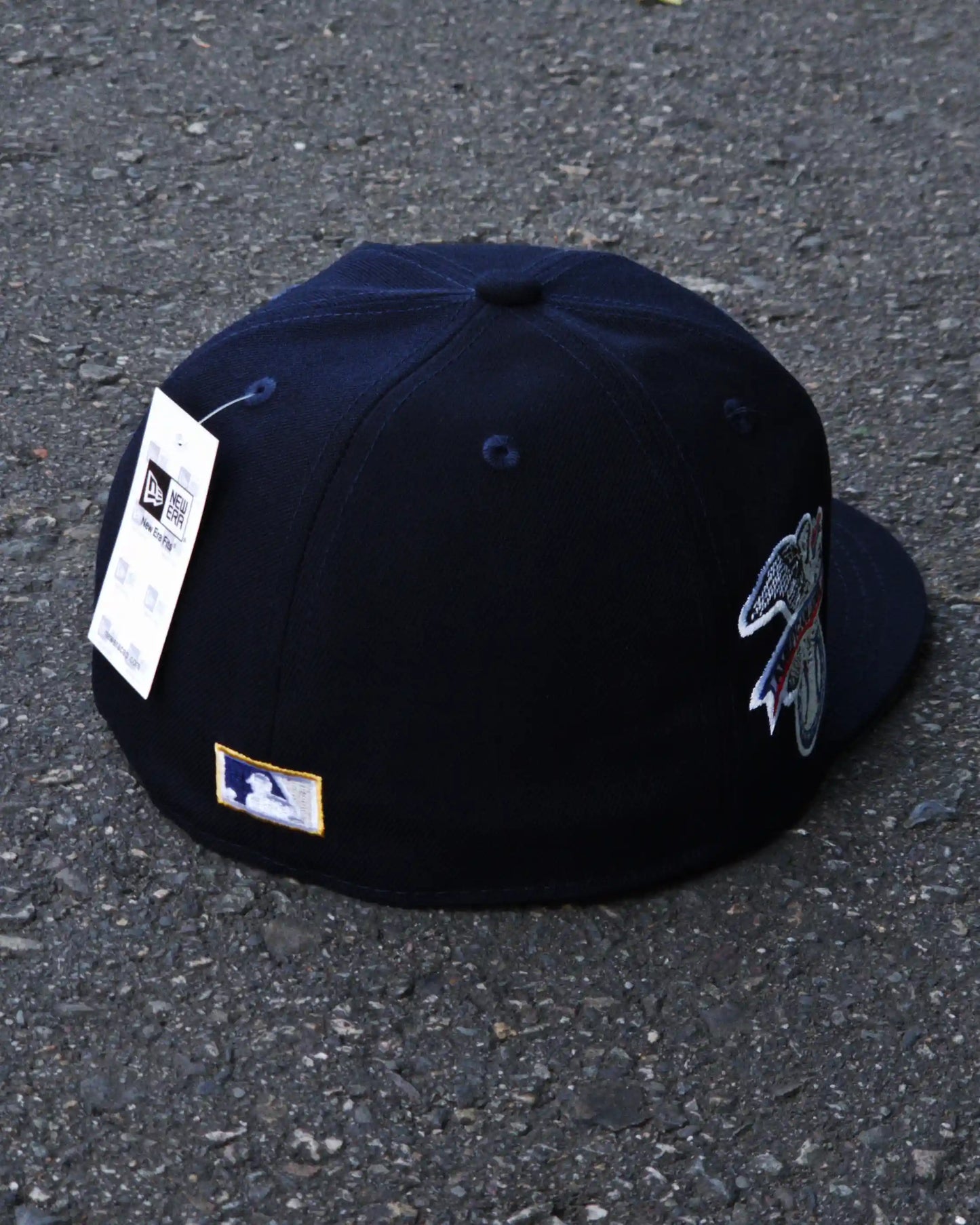 NEW YORK YANKEES NAVY NEW ERA DAY PATCHES
