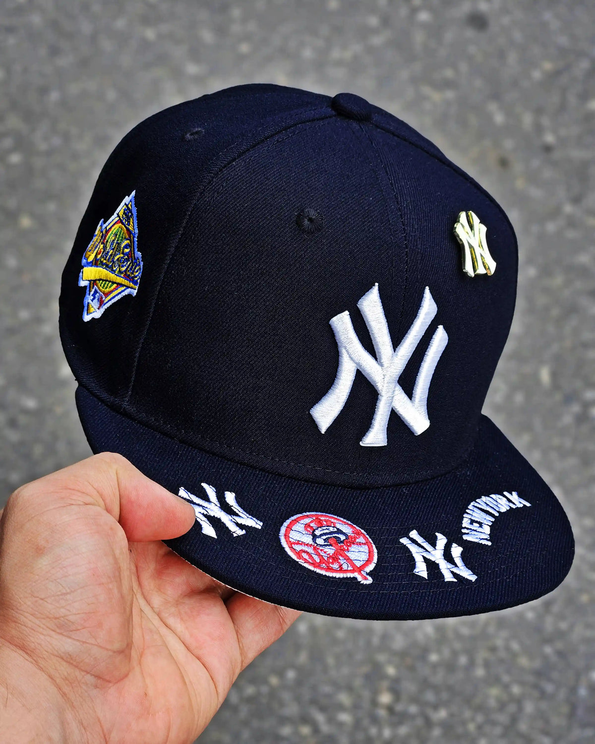 NEW YORK YANKEES NAVY WORLD SERIES 1996 LOGO VISOR