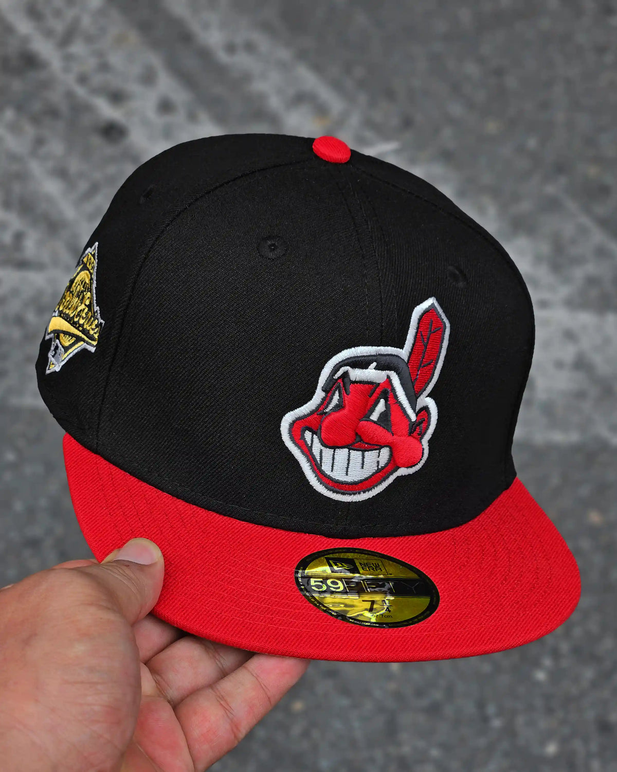 CLEVELAND INDIANS NEGRO WORLD SERIES 1995 VISOR ROJO