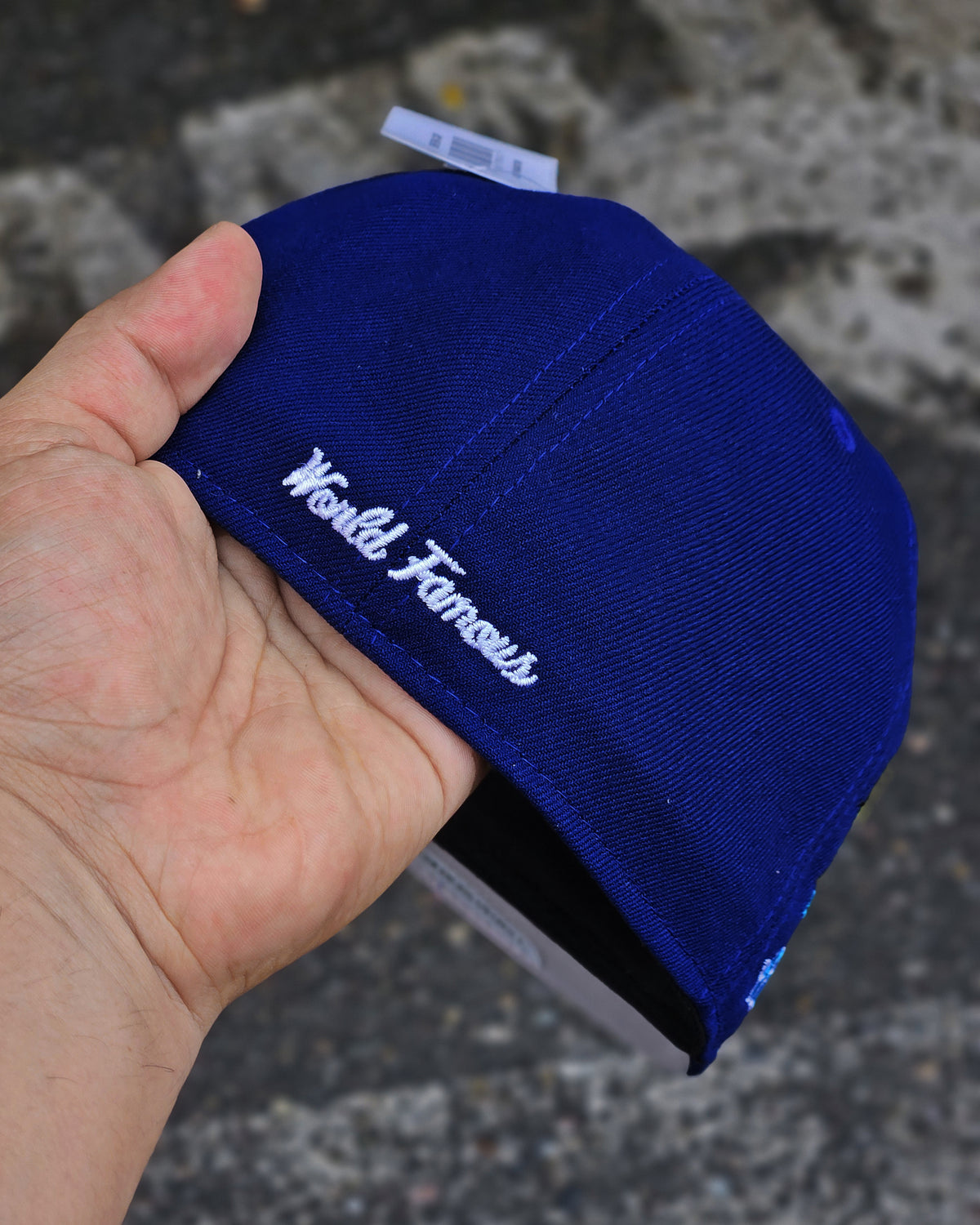 SUPREME EXCLUSIVE AZUL SHOP BOX LOGO LOS ANGELES