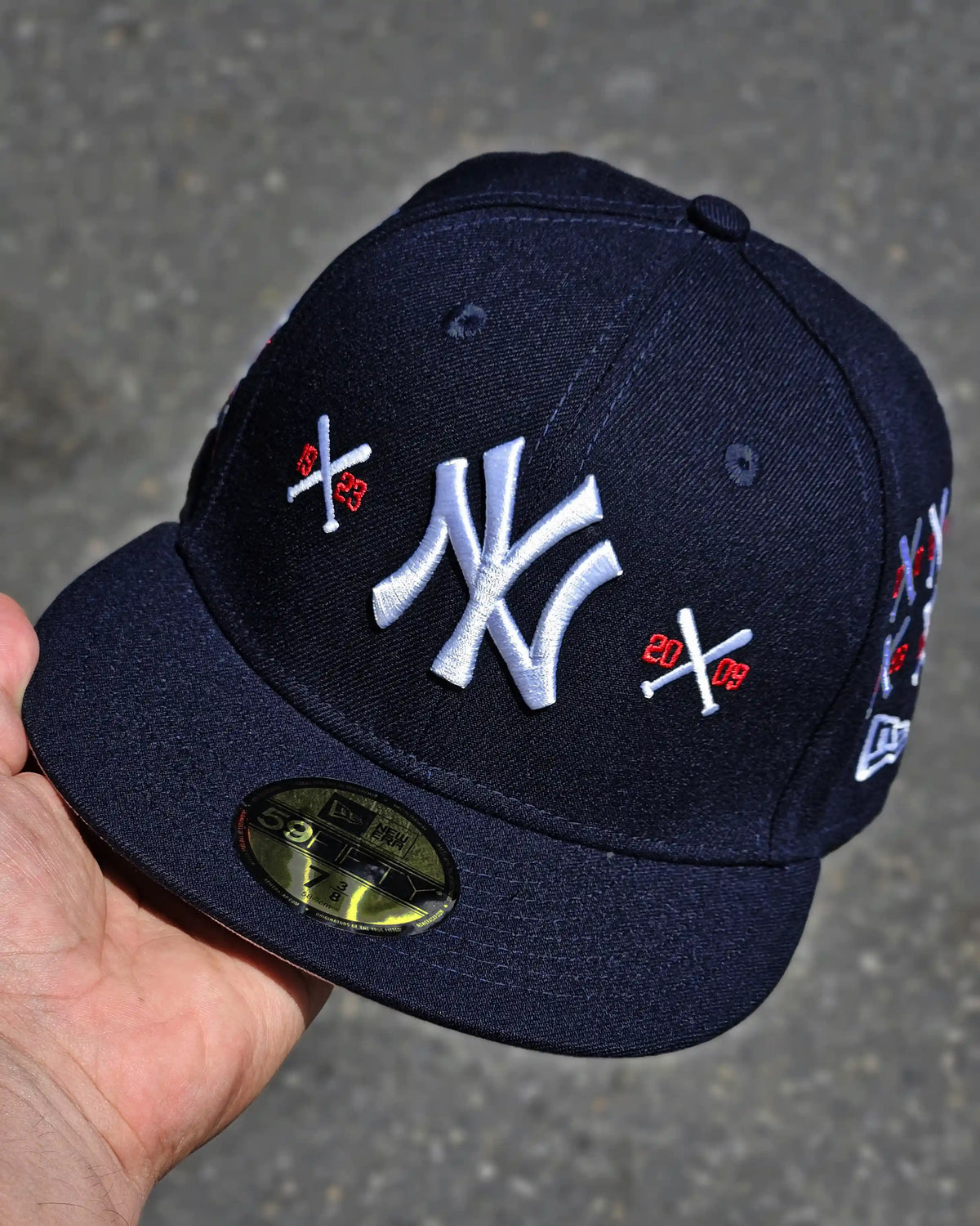 NEW YORK YANKEES NAVY NEW ERA X SPIKE LEE NAVY CROSSED BATS