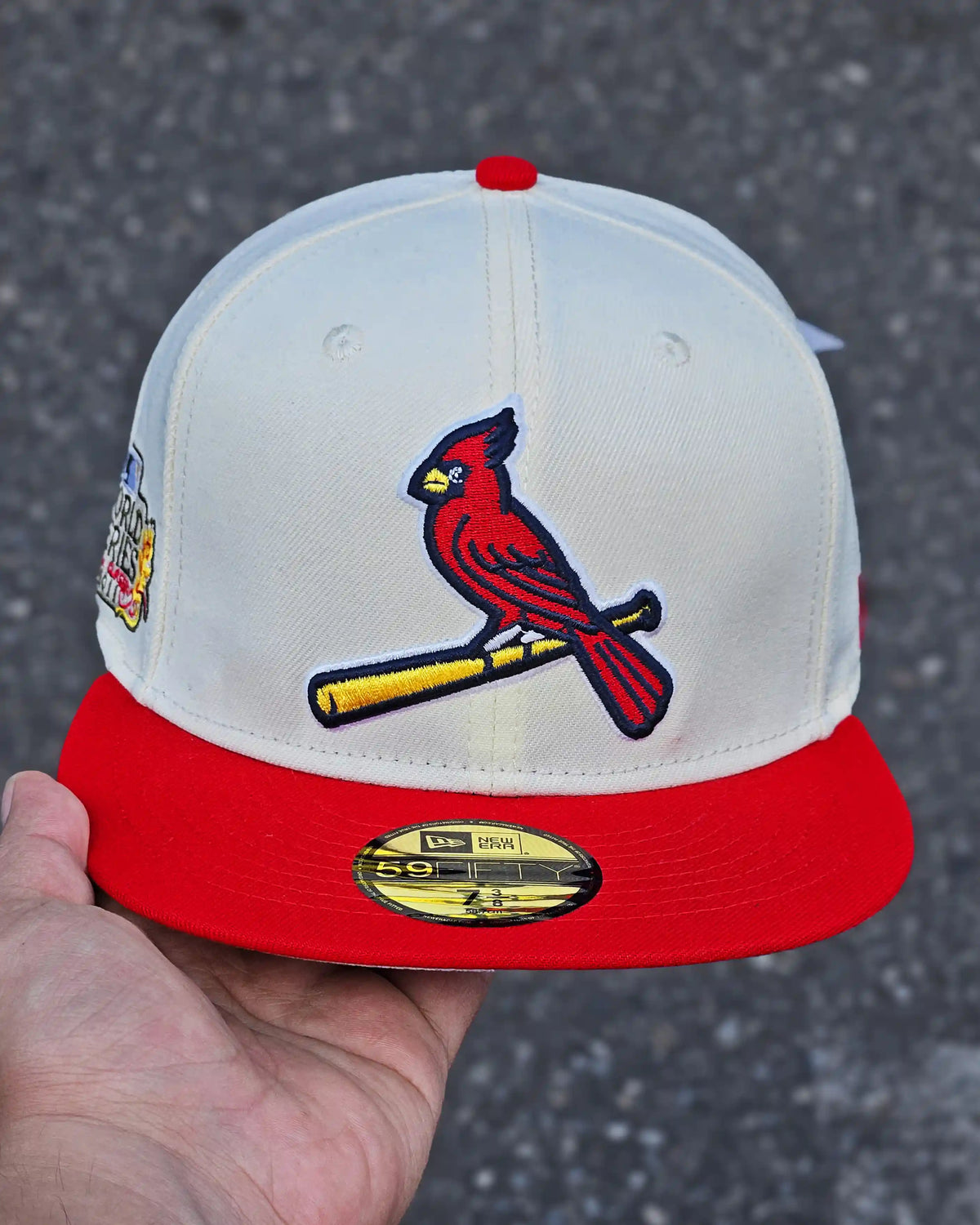 SAN LUIS CARDENALES BEIGE VISOR ROJO