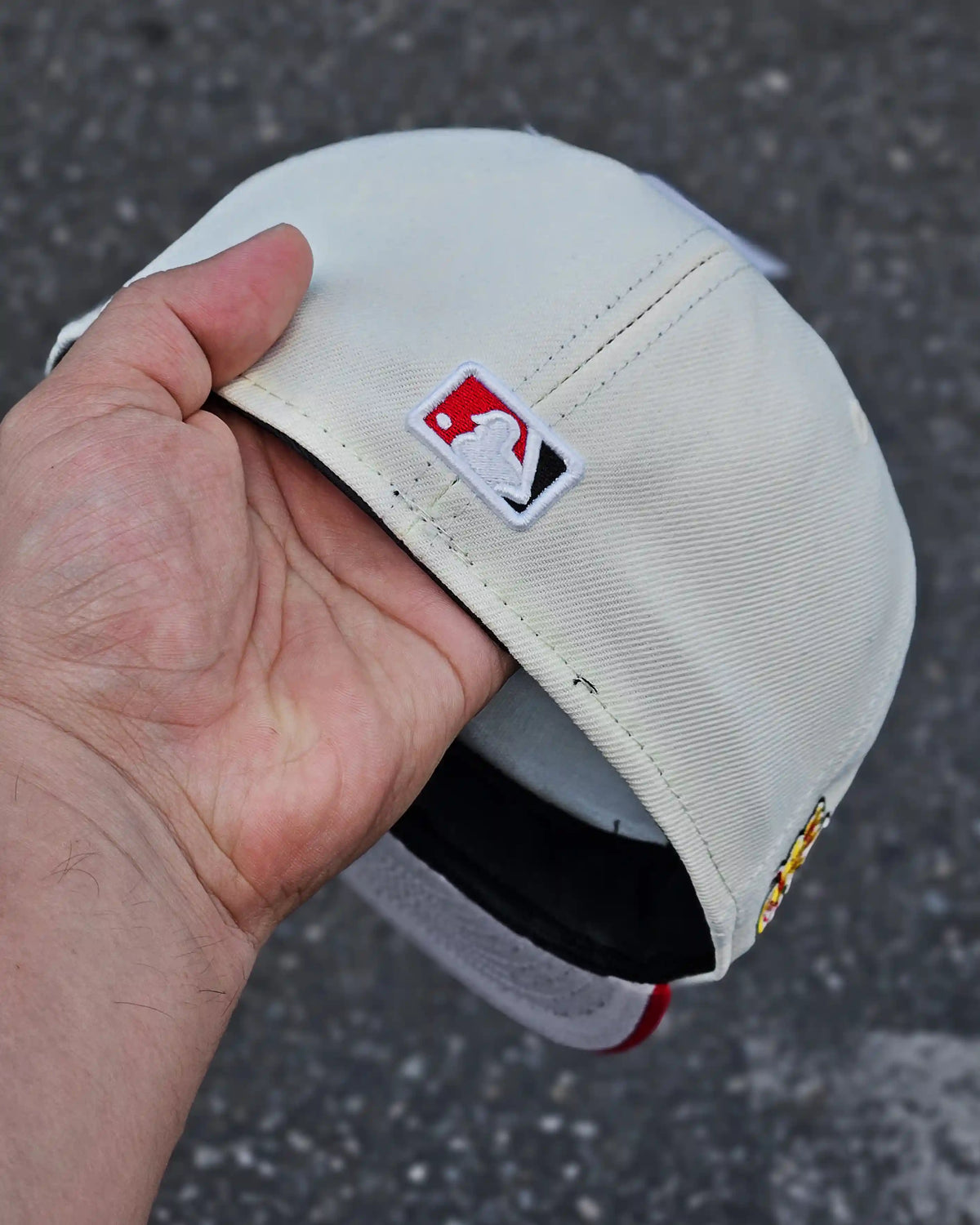 SAN LUIS CARDENALES BEIGE VISOR ROJO
