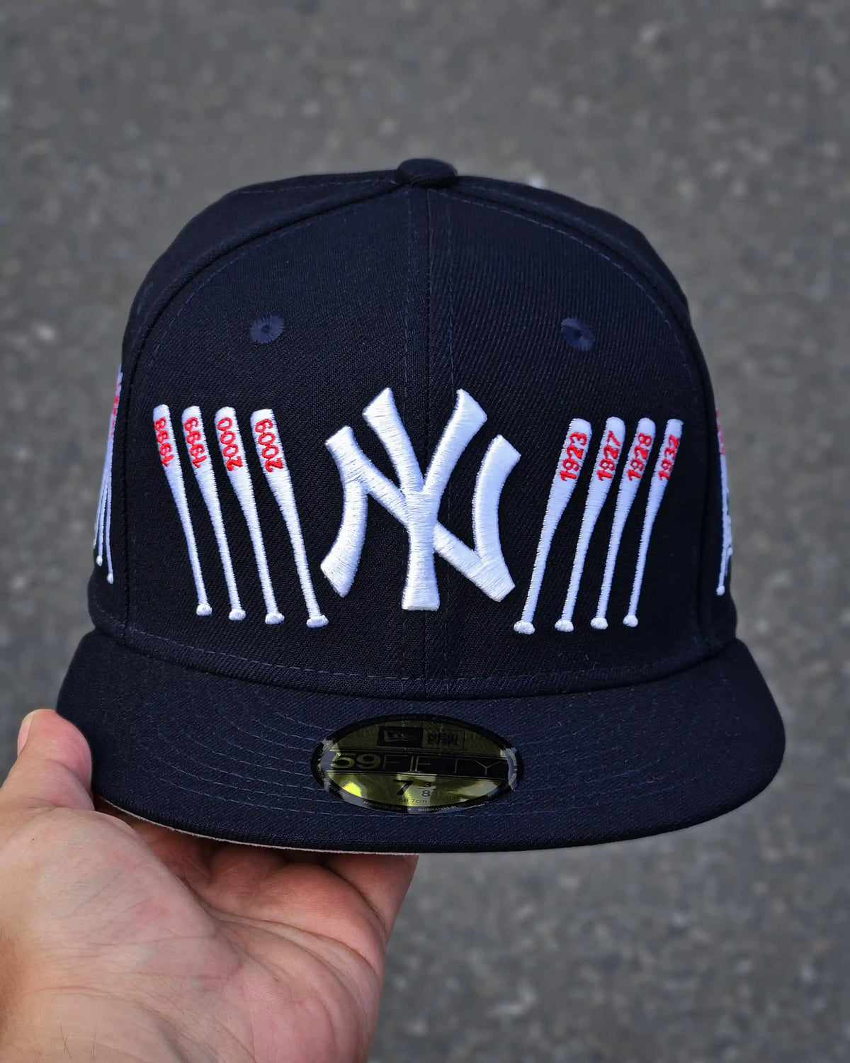 NEW YORK YANKEES NAVY NEW ERA X SPIKE LEE NAVY BATS STRIKE
