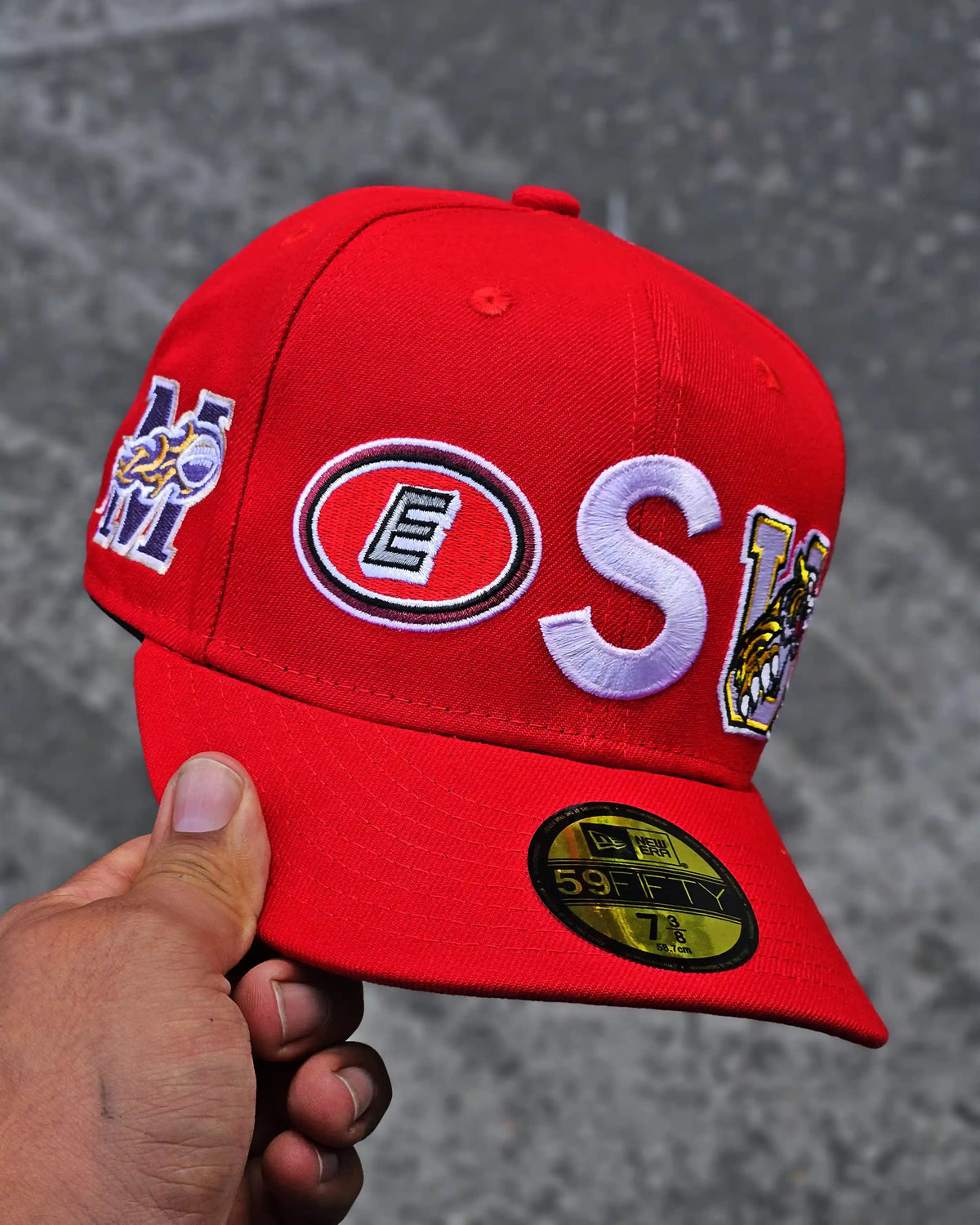 SUPREME EXCLUSIVE ROJO MASCOTS S