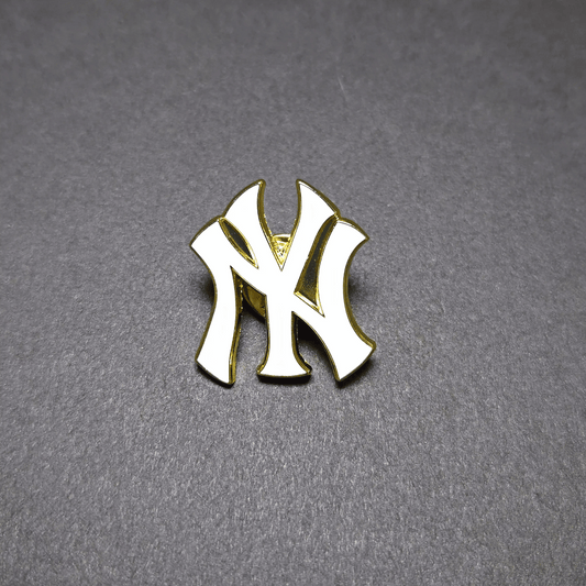PIN NEW YORK YANKEES BLANCO LOGO