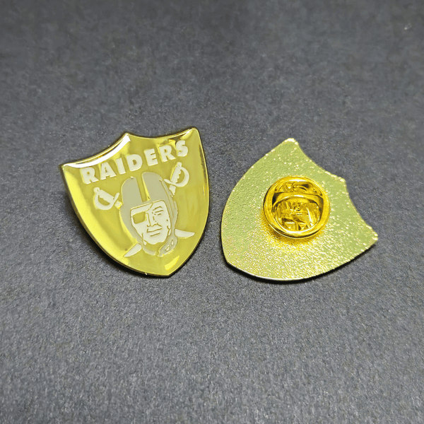 PIN LAS VEGAS RAIDERS DORADO LOGO - vista alternativa