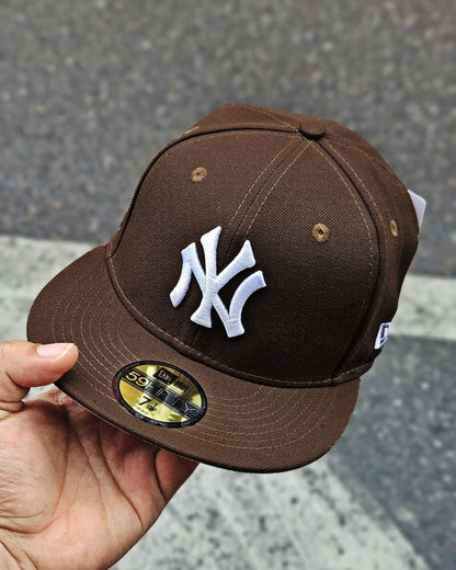 NEW YORK YANKEES CAFE 50TH ANNYVERSARY