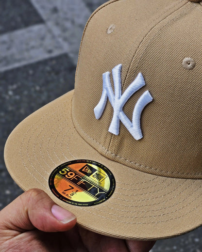 NEW YORK YANKEES BEIGE WORLD SERIES 1999 ROSA