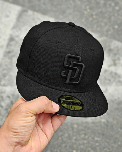 SAN DIEGO PADRES NEGRO BLACK & BLACK