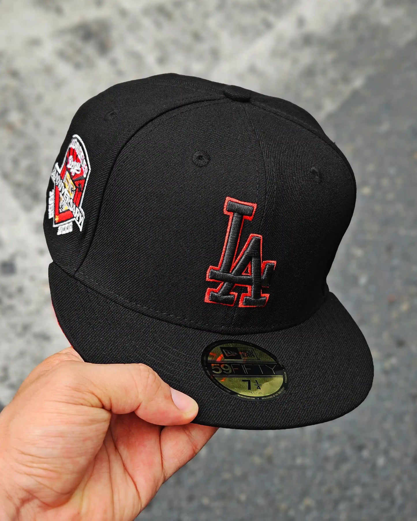 LOS ANGELES DODGERS NEGRO 60TH ANNYVERSARY VISOR ROJO