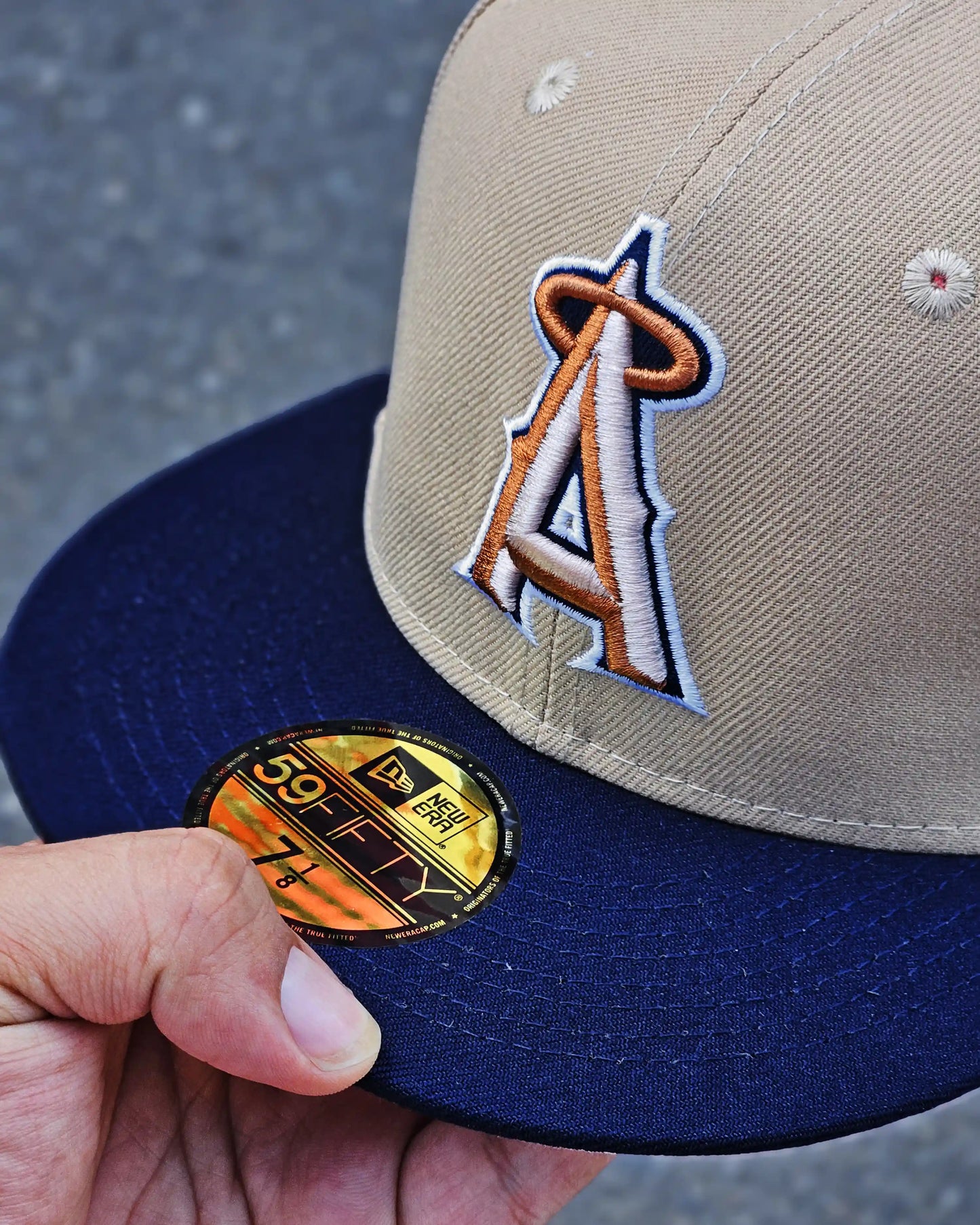 LOS ANGELES ANGELS BEIGE 50TH ANNIVERSASRY VISOR AZUL