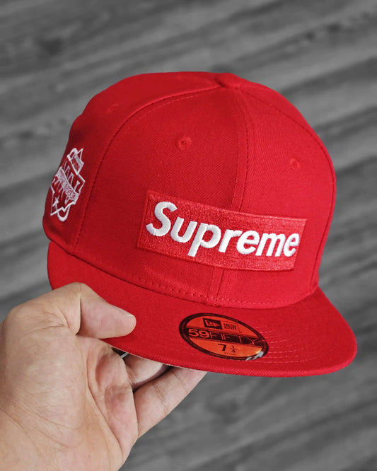 SUPREME EXCLUSIVE ROJO WORLD FAMOUS