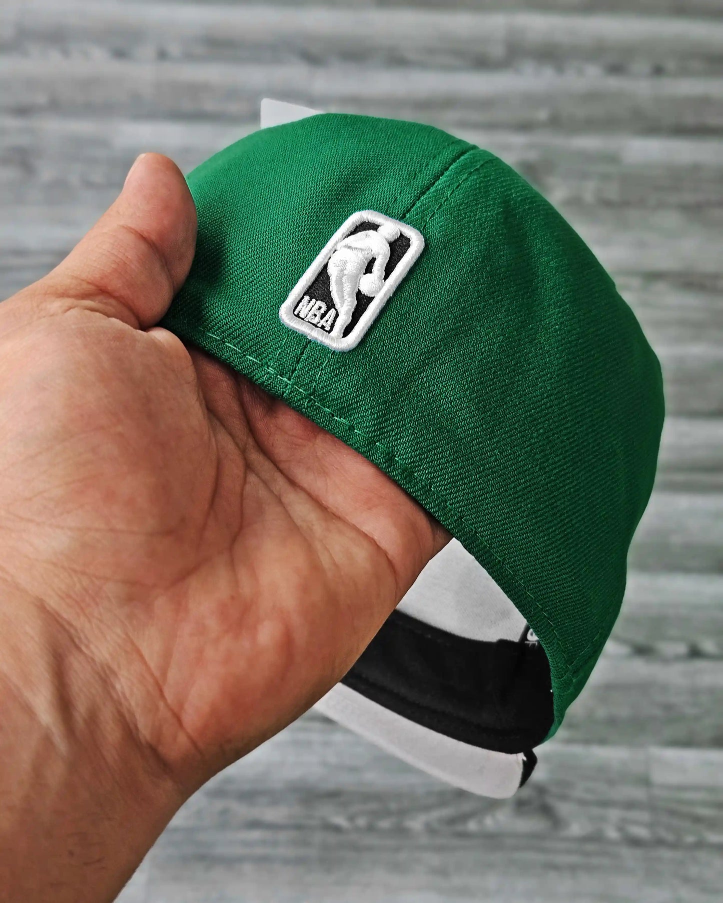 BOSTON CELTICS VERDE VISOR NEGRO
