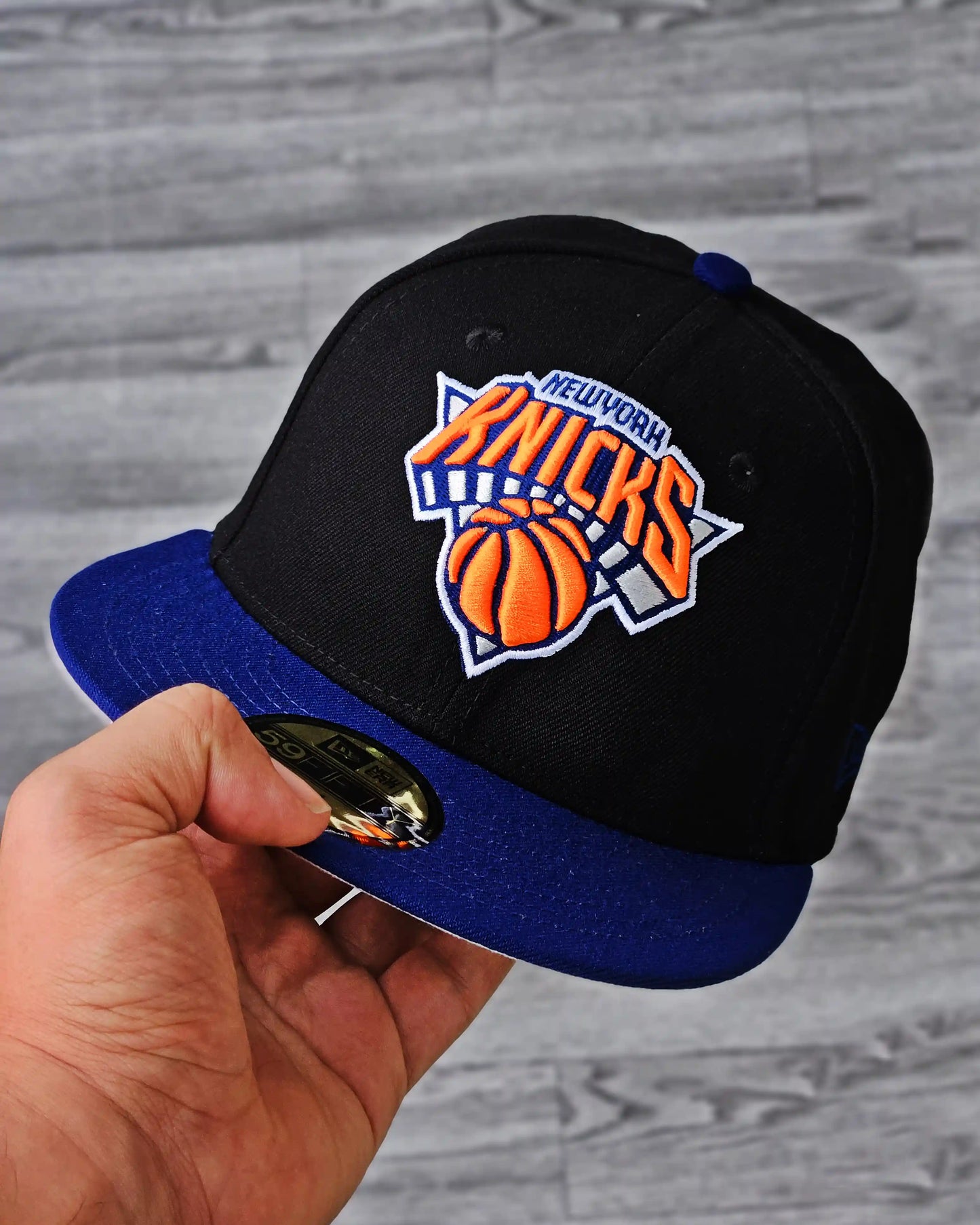 NEW YORK KNICKS NEGRO VISOR AZUL