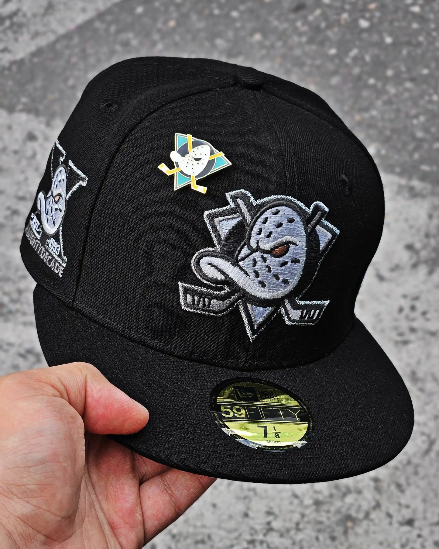 ANAHEIM DUCKS NEGRO MIGHTY DECADE SILVER