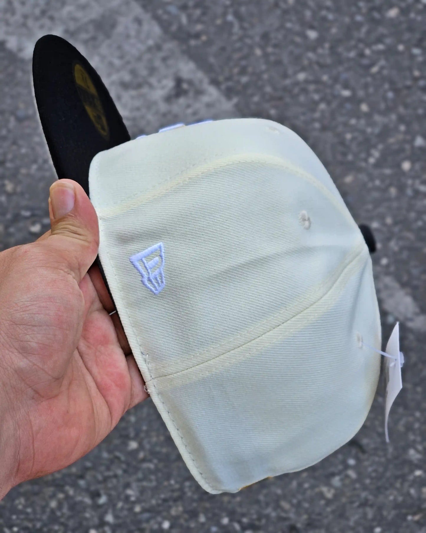 LOS ANGELES DODGERS CREMA OHTANI VISOR NEGRO