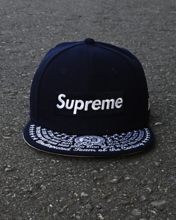 SUPREME EXCLUSIVE NAVY UNDISPUTED BOX LOGO - vista alternativa