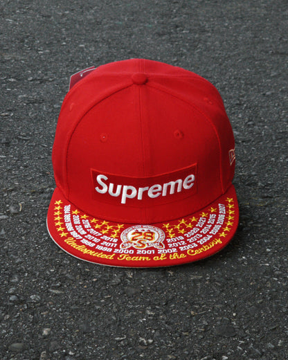 SUPREME EXCLUSIVE ROJO UNDISPUTED BOX LOGO