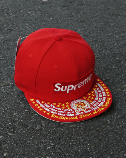 SUPREME EXCLUSIVE ROJO UNDISPUTED BOX LOGO