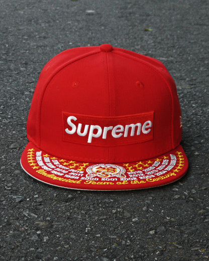 SUPREME EXCLUSIVE ROJO UNDISPUTED BOX LOGO