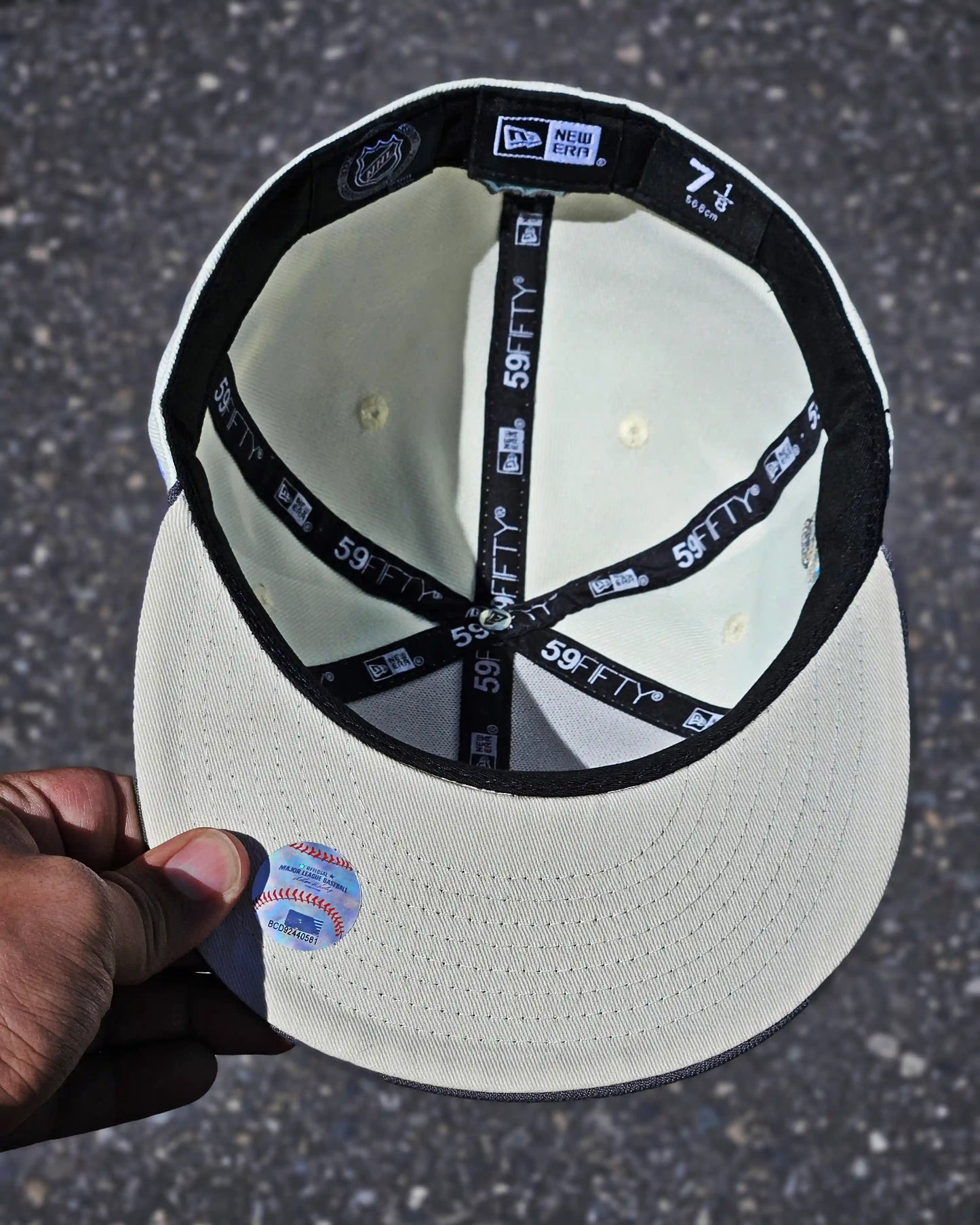 ANAHEIM DUCKS CREMA STANLEYCUP CHAMPIONS VISOR GRIS