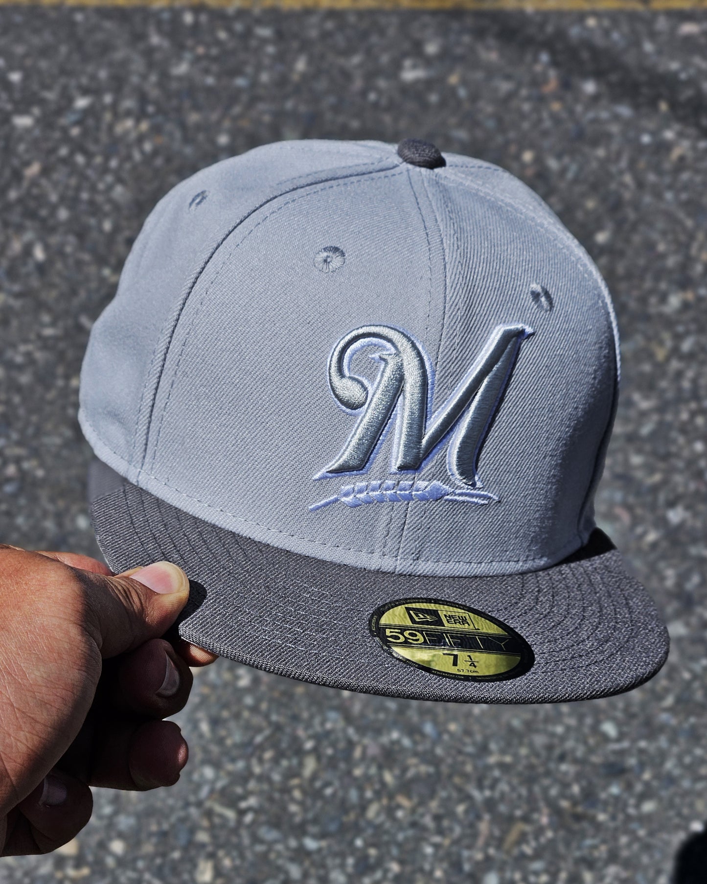 MILWAUKEE BREWERS GRIS OUTER SPACE