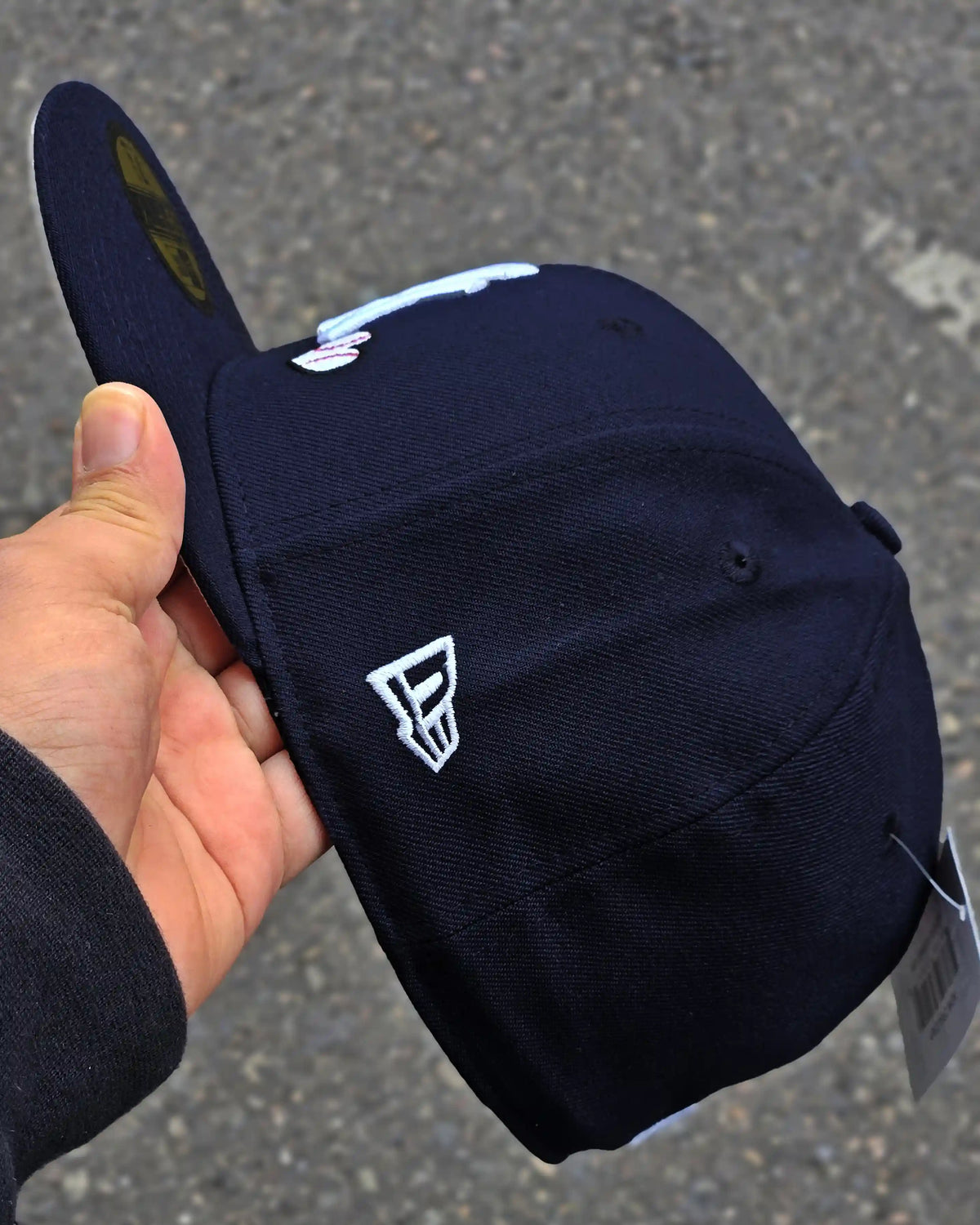 NEW YORK YANKEES NAVY HUSTLE AND LOVE = GAME