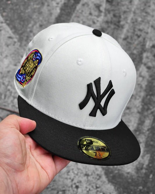 NEW YORK YANKEES BEIGE SUBWAY SERIES 2000 VISOR NEGRO UV ROJO