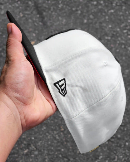 NEW YORK YANKEES BEIGE SUBWAY SERIES 2000 VISOR NEGRO UV ROJO