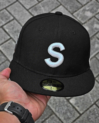 SUPREME EXCLUSIVE NEGRO PARCA S